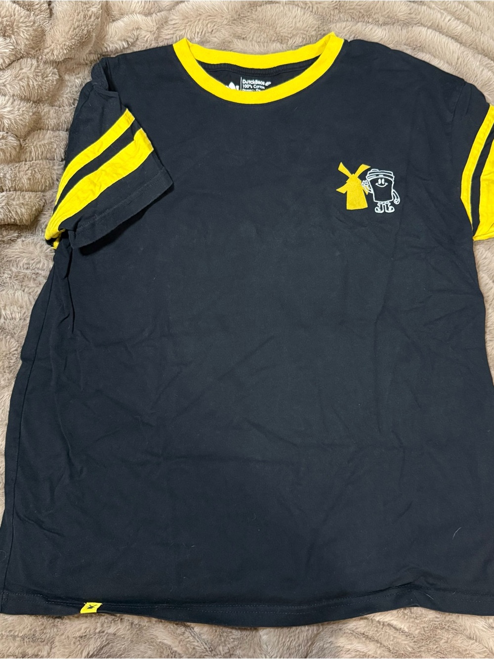 Dutch Bros t shirt